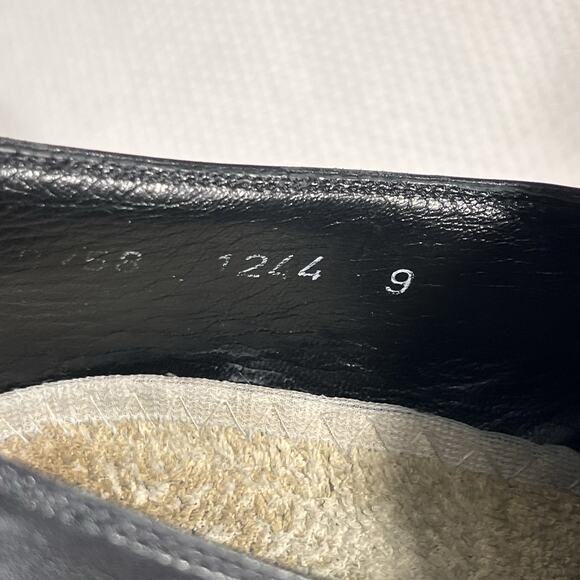 Dolce & Gabbana Men’s Black Leather Slip On Loafers Size 9. - Picture 13 of 16